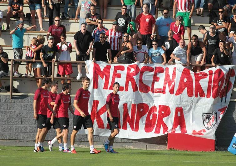 Fernando Llorente vuelve a la carga: «El Athletic dejó entrar a los entrenamientos de Lezama a aficionados radicales para insultarme»